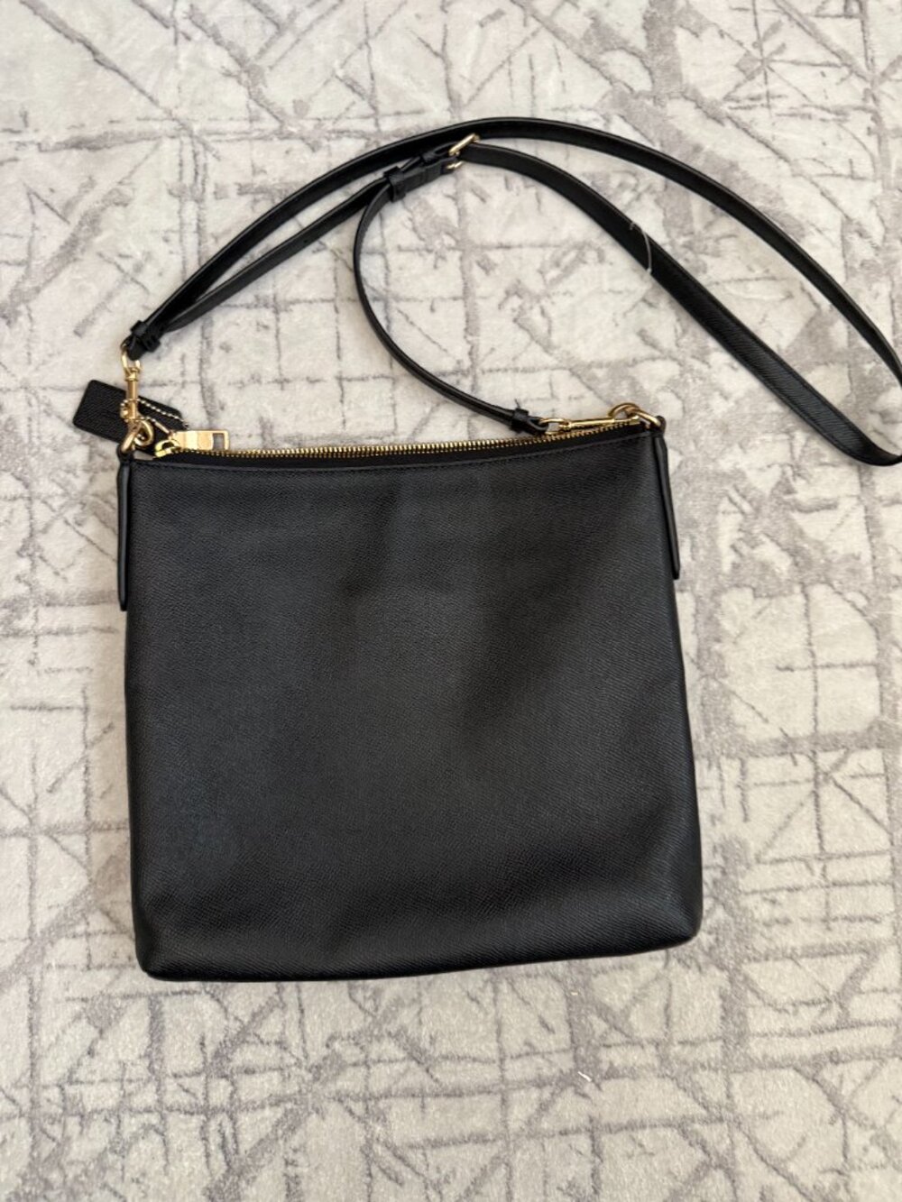 Coach Kitt Messenger Crossbody 26 Black Gold Leather Zip Bag 39408 - Picture 6 of 10